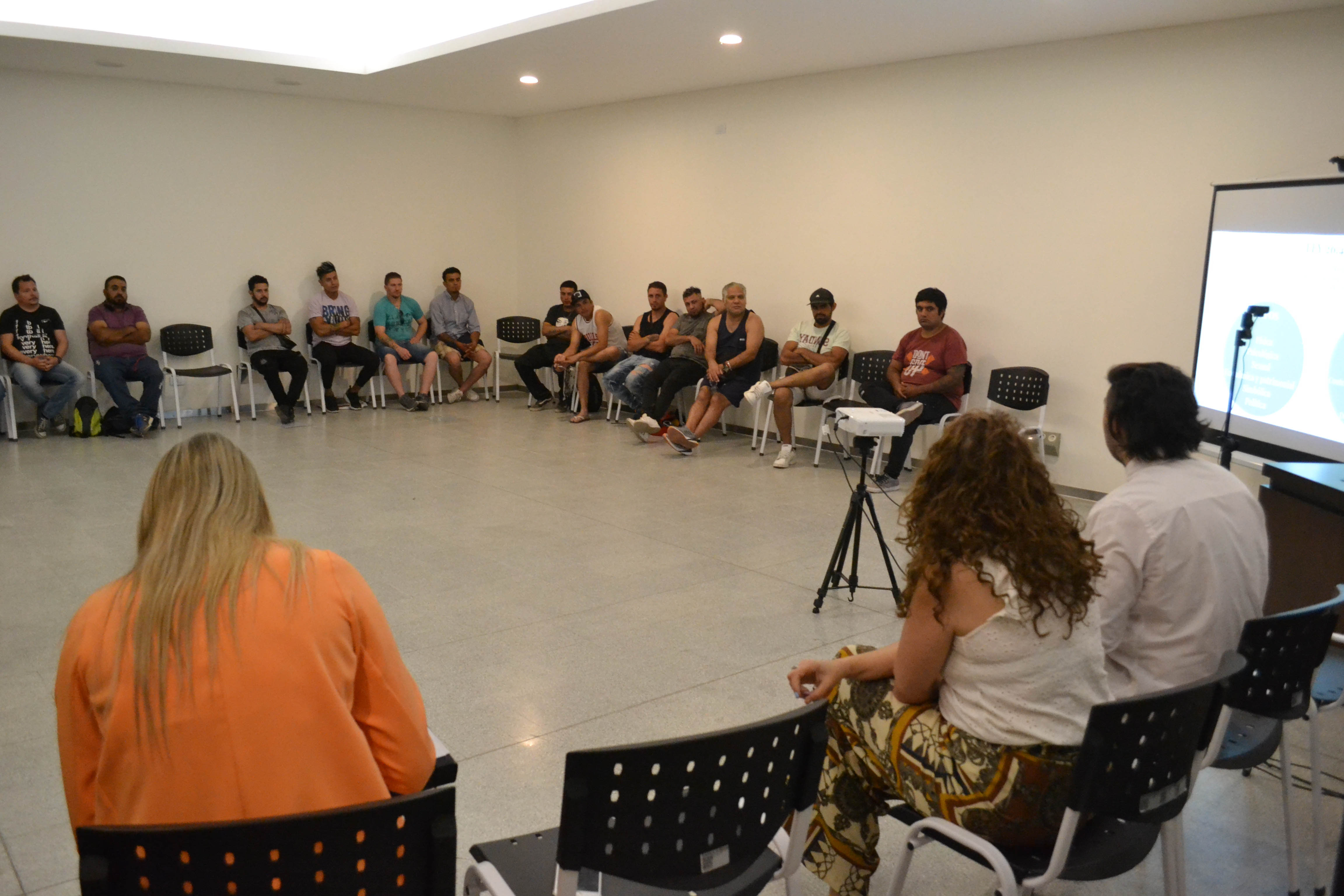 Varones con condenas por violencia de género participaron de un taller experiencial