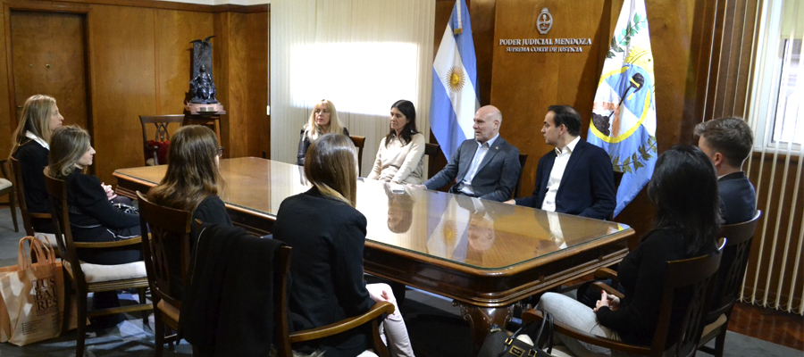 Referentes de la Justicia Porteña visitaron Mendoza