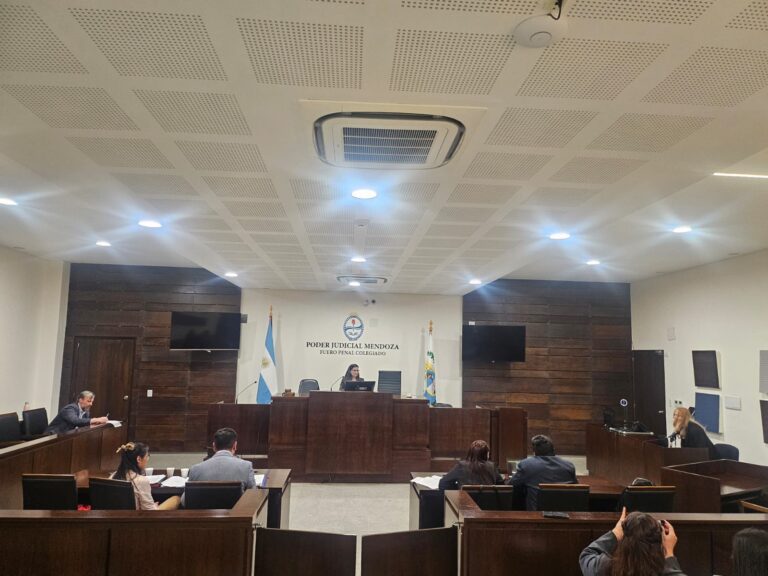 Estudiantes de Derecho se preparan para el XIV Concurso Nacional Universitario de Litigación Penal