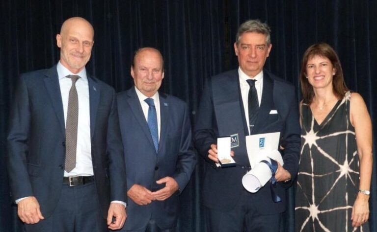 El Dr. Horacio Rosatti recibió el título de Doctor Honoris Causa en la Universidad de Mendoza