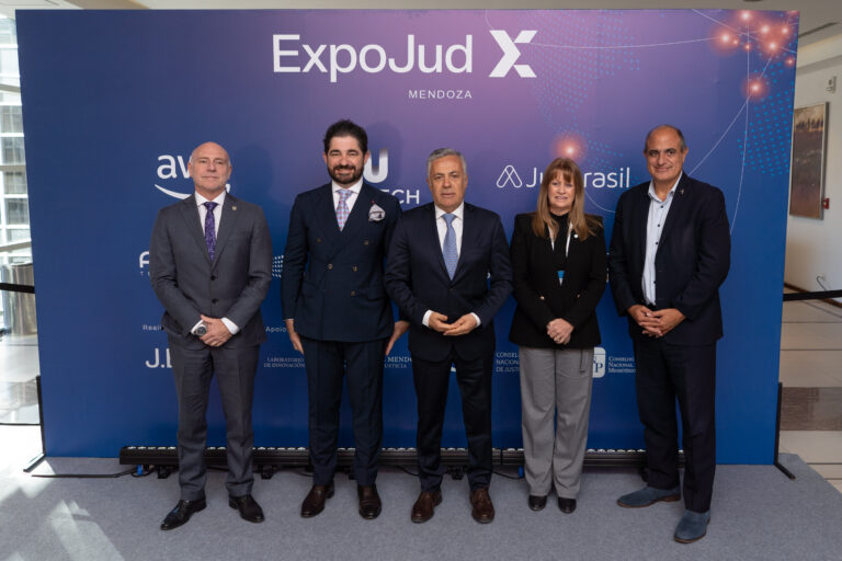 Mendoza es sede del Congreso “Transformaciones Digitales y el Derecho: Perspectivas para 2025 y más allá”