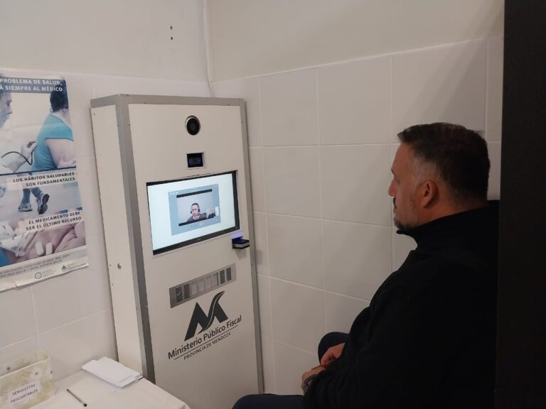 El MPF instaló cuatro tótems más para denunciar en puntos clave de zonas alejadas