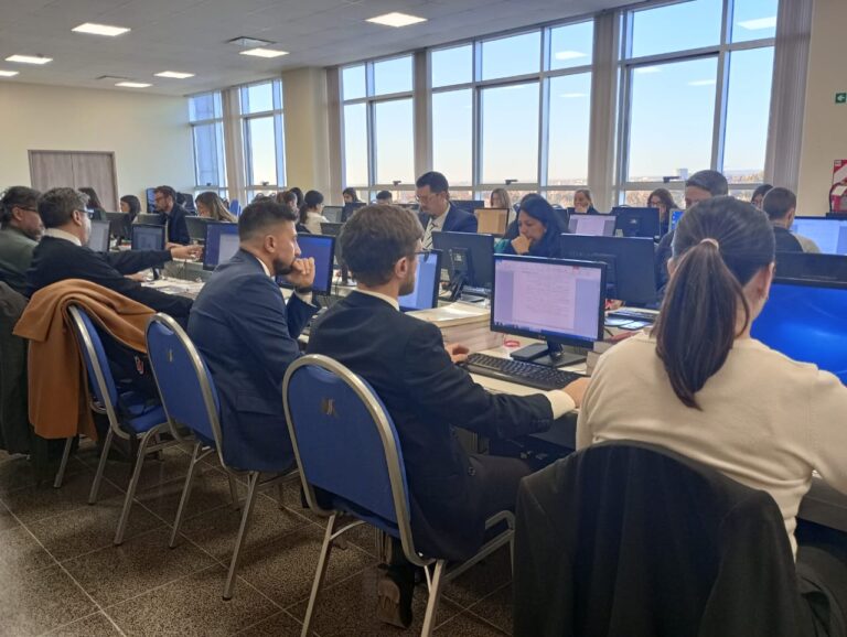 Más de 100 aspirantes rindieron el primer examen para el concurso destinado a cubrir cargos de Ayudante Fiscal