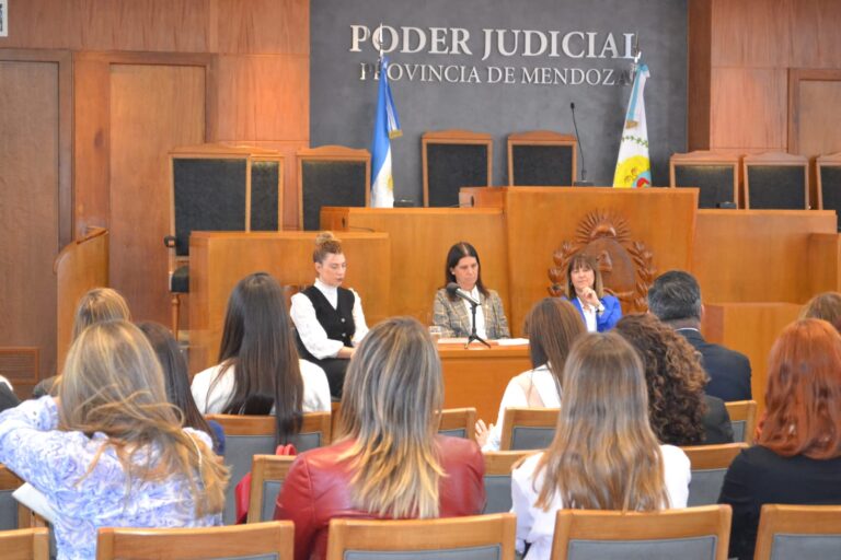 Se desarrolla exitosamente el XXXII Encuentro Nacional Virtual de la Asociación de Mujeres Jueces de Argentina sobre Salud ocupacional y Bienestar laboral