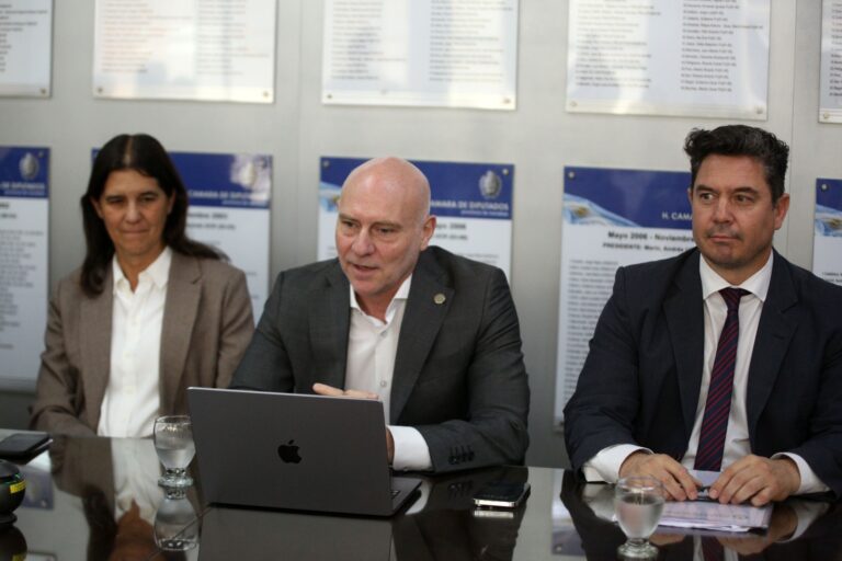 Dalmiro Garay Cueli present贸 la pauta de gastos 2026 de la Suprema Corte de Justicia