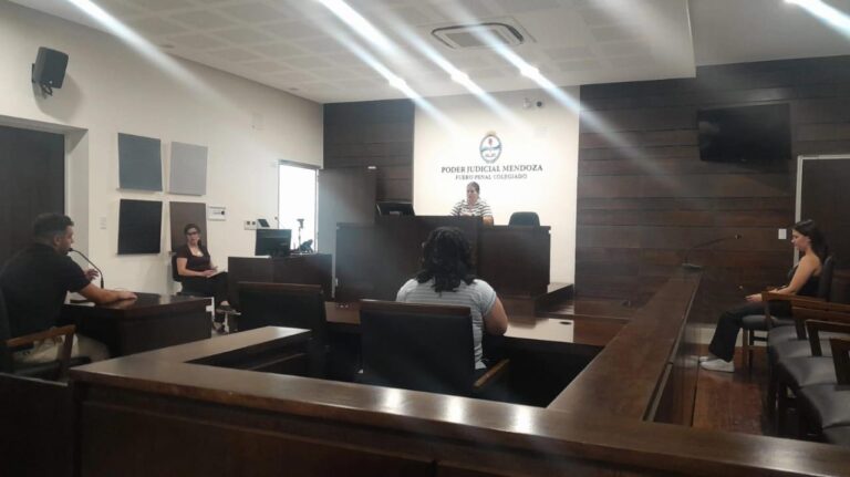 Estudiantes de Abogacía realizaron simulacros de audiencias en el Polo Judicial Penal de Mendoza
