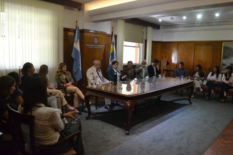 Se presentó en la justicia de Mendoza la Solución “Minuta IA”