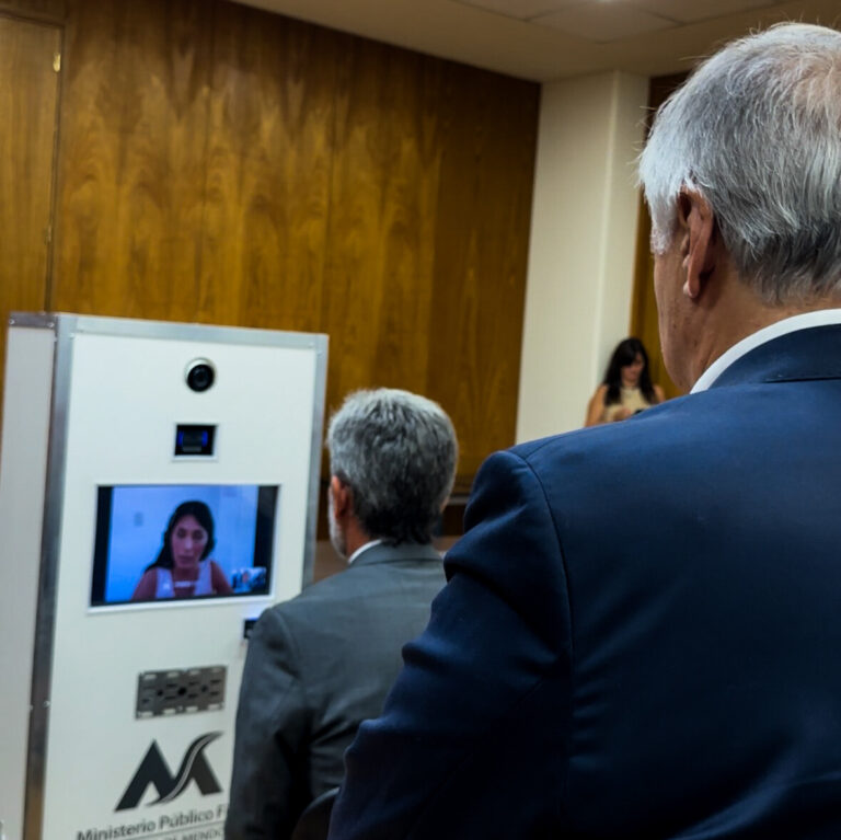 El MPF entregó a Capital tres tótems de denuncias que serán instalados y se sumarán a los que ya funcionan