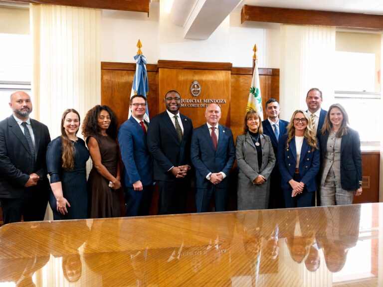Jóvenes líderes de Estados Unidos visitaron la Suprema Corte de Justicia de Mendoza