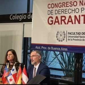 Conferencia de Dr. Di Giulio (Argentina)