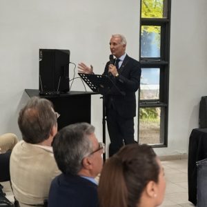 Disertación del Dr. Ugarte